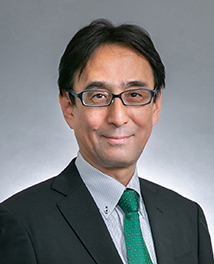 筆者 研究理事 比屋根 一雄